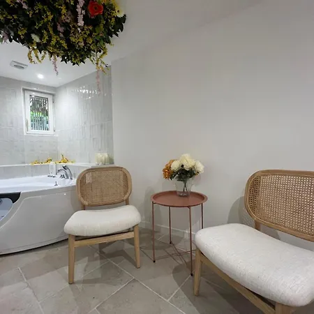 Apartament Charmante Escapade