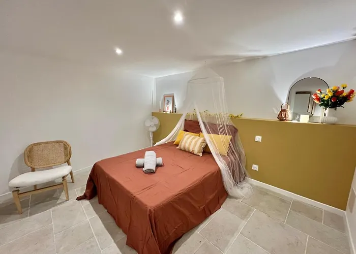 Charmante Escapade *