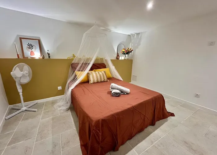 Charmante Escapade *